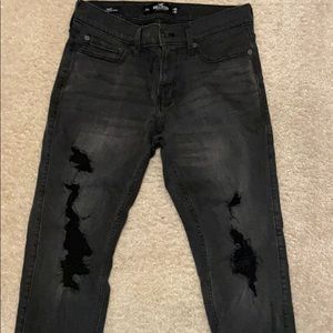 Black ripped skinny jeans